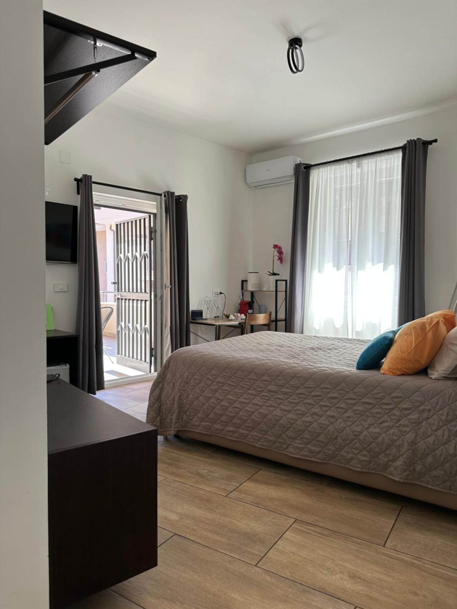 Zeta Rooms 카세르타 외부 사진